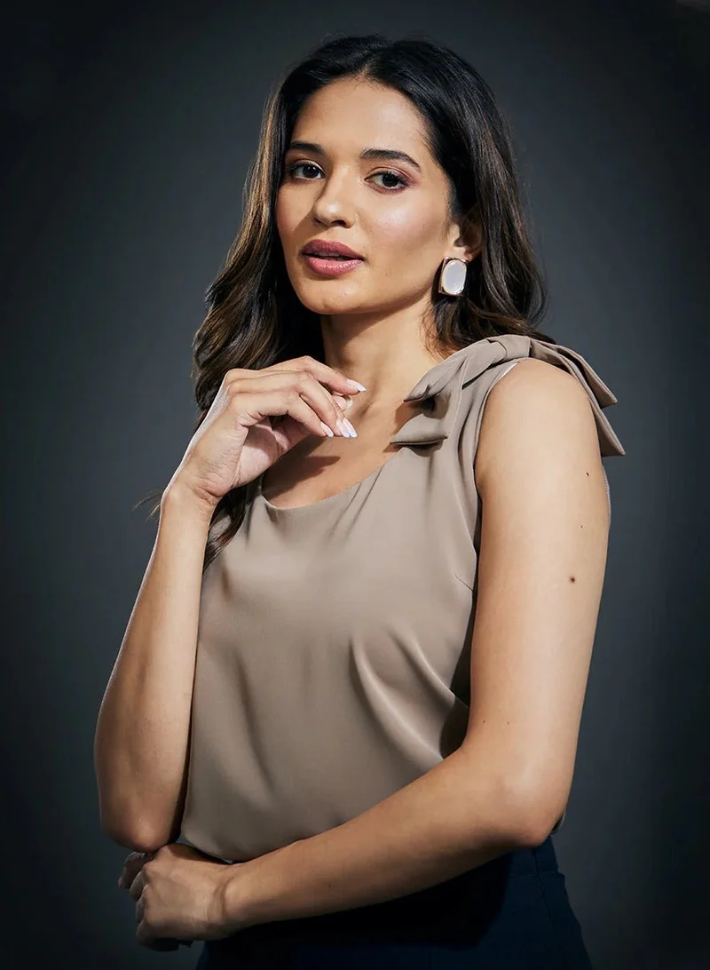 زجزاج بلوزة حمالات مع فيونكة بدون أكمام - رمادي